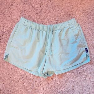 Patagonia barely baggies, 2.5 in, medium, excellent condition